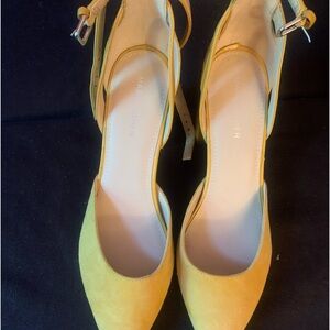 Ladies Marc Fisher pump